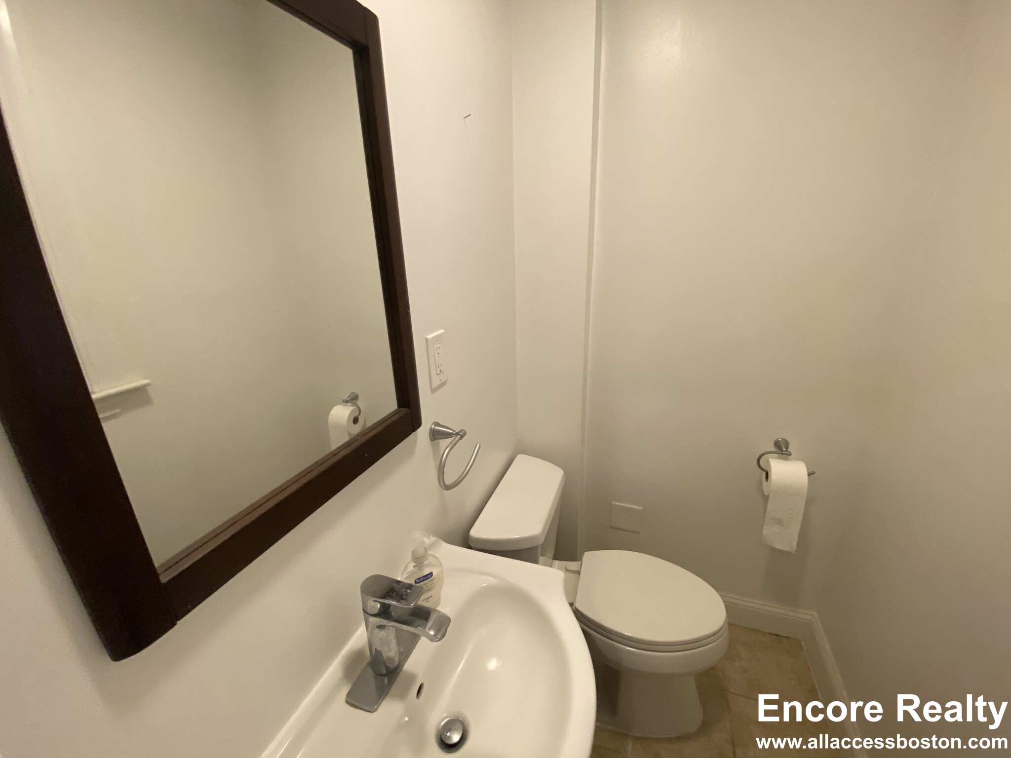 322 Western Ave, Cambridgeport