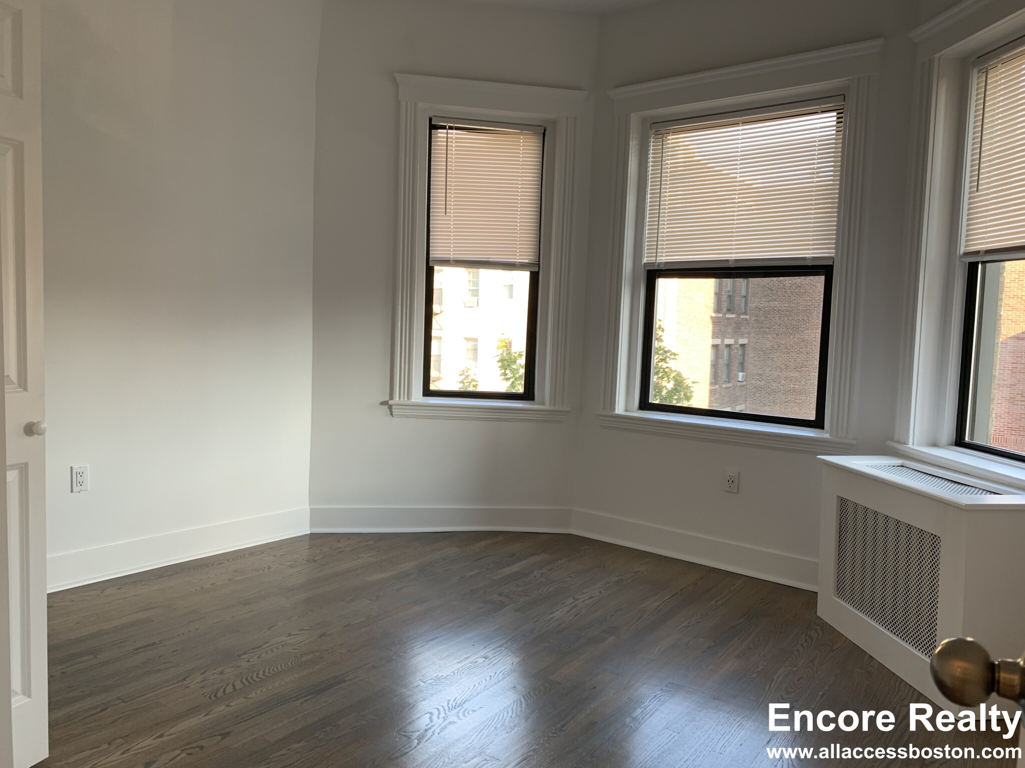 19 Peterborough St, Fenway