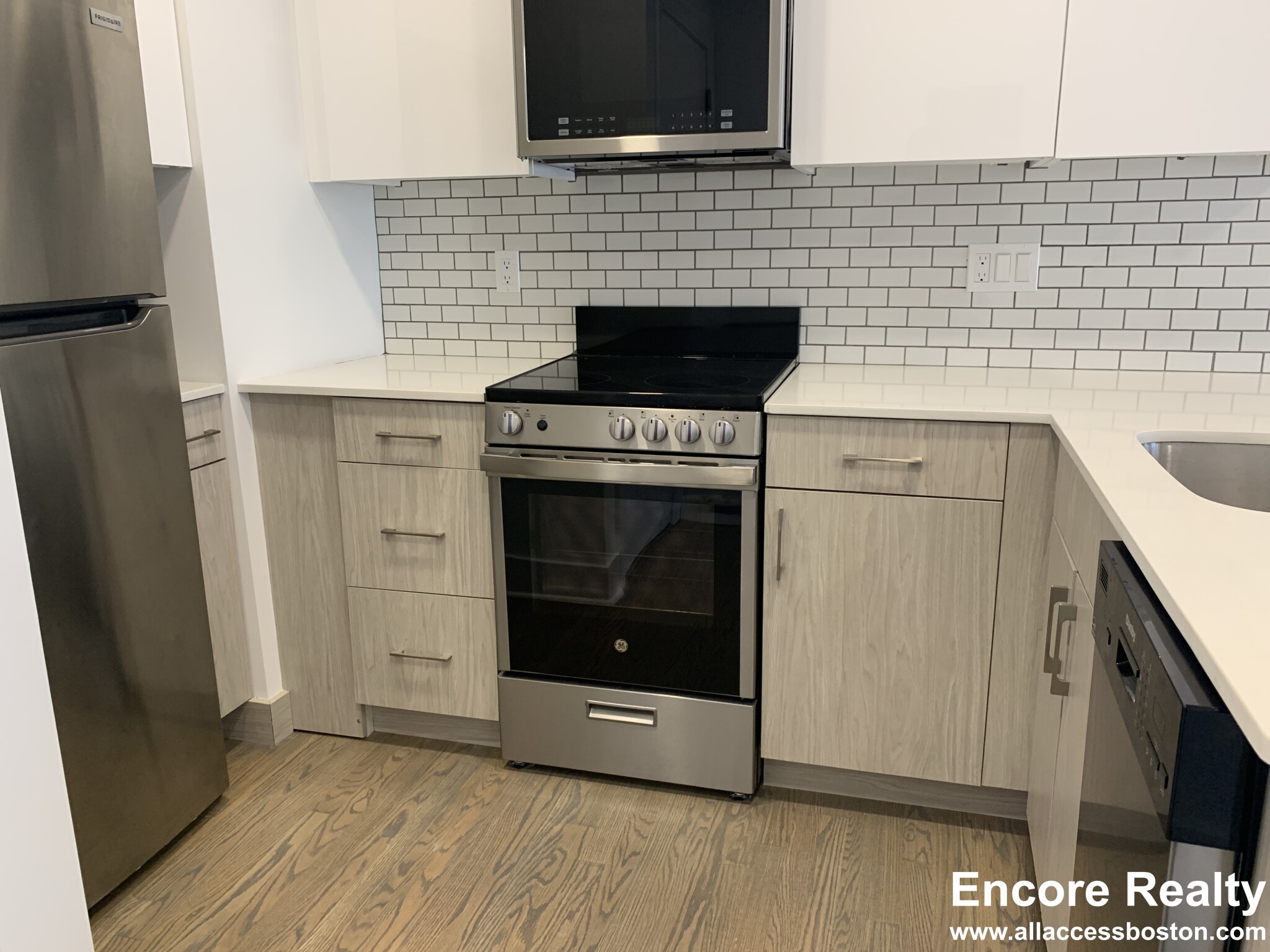 19 Peterborough St, Fenway