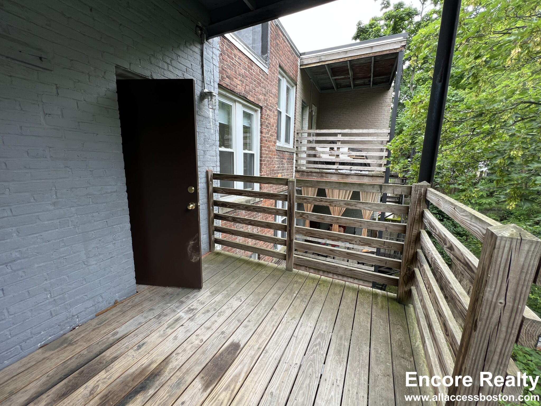 33 Lancaster Ter, Coolidge Corner