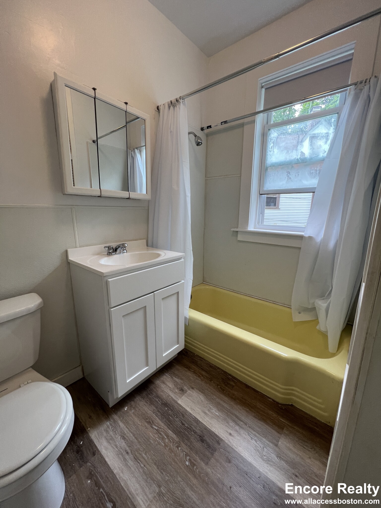 33 Lancaster Ter, Coolidge Corner