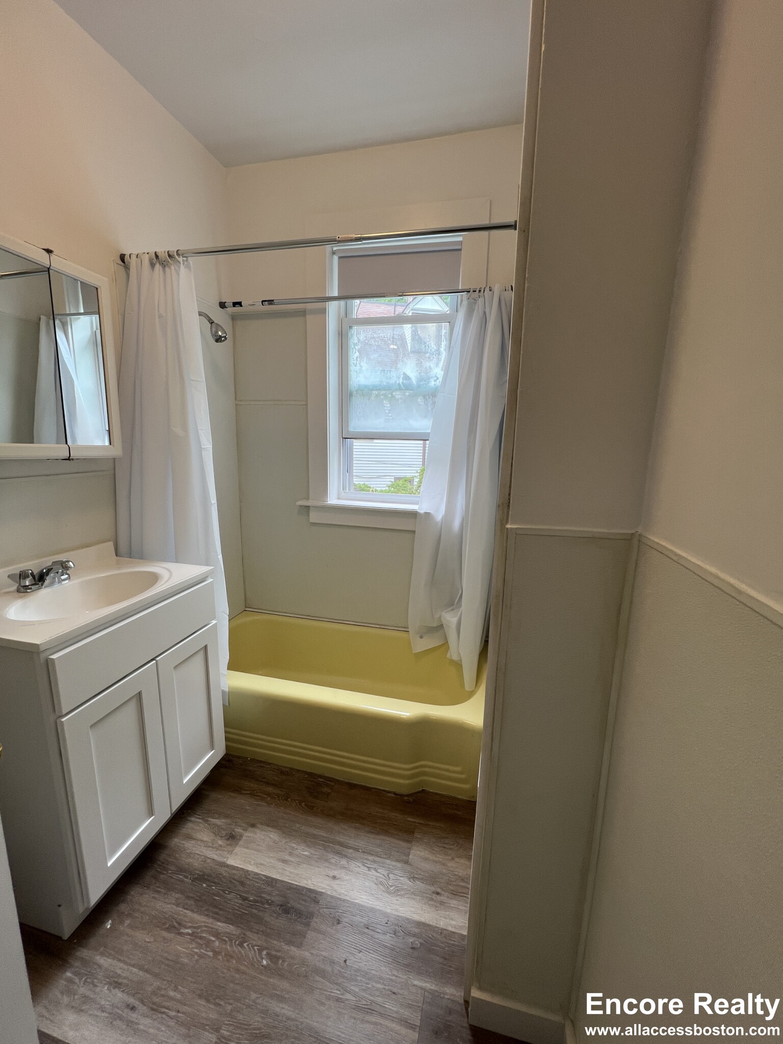 33 Lancaster Ter, Coolidge Corner