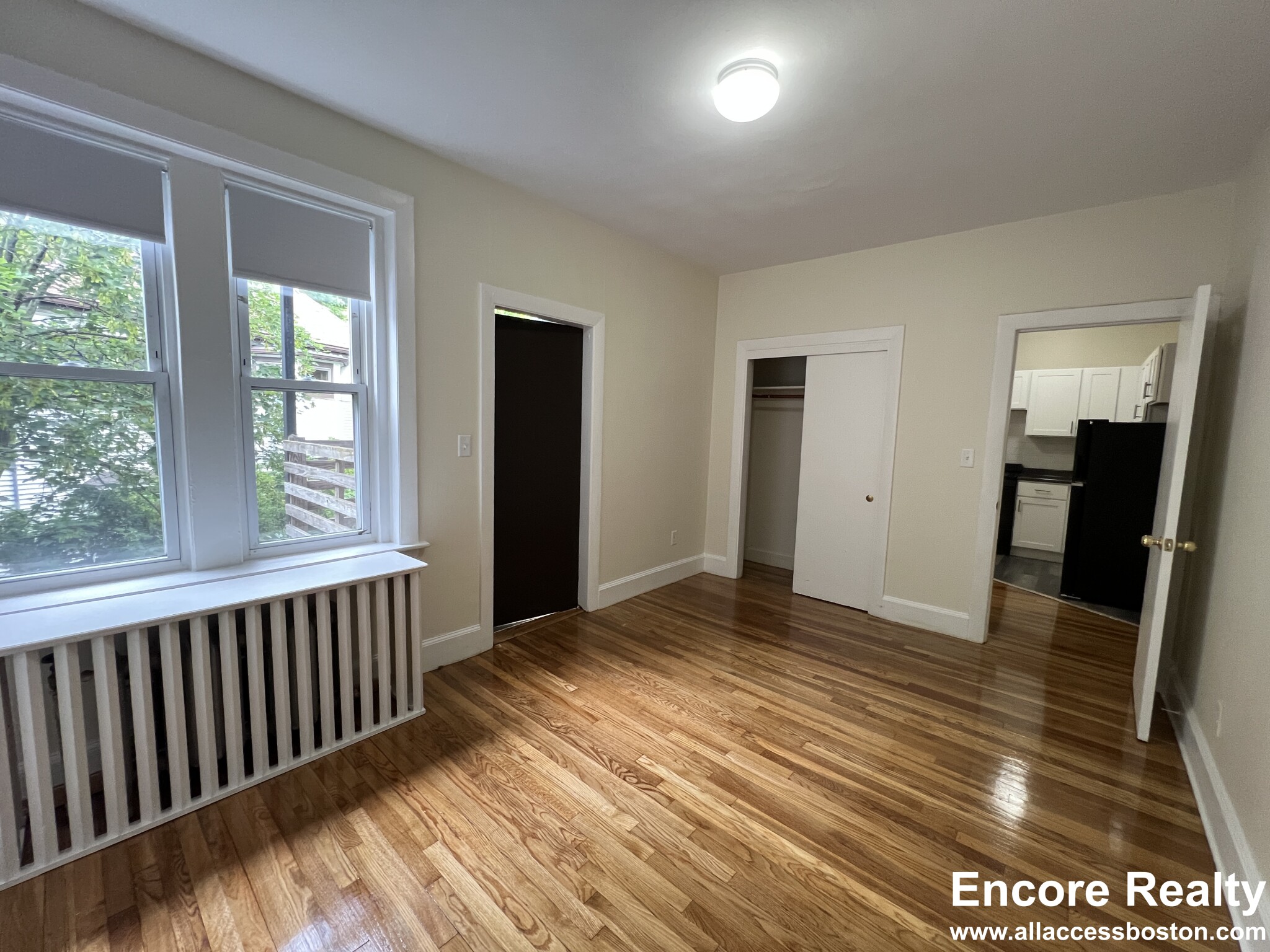 33 Lancaster Ter, Coolidge Corner