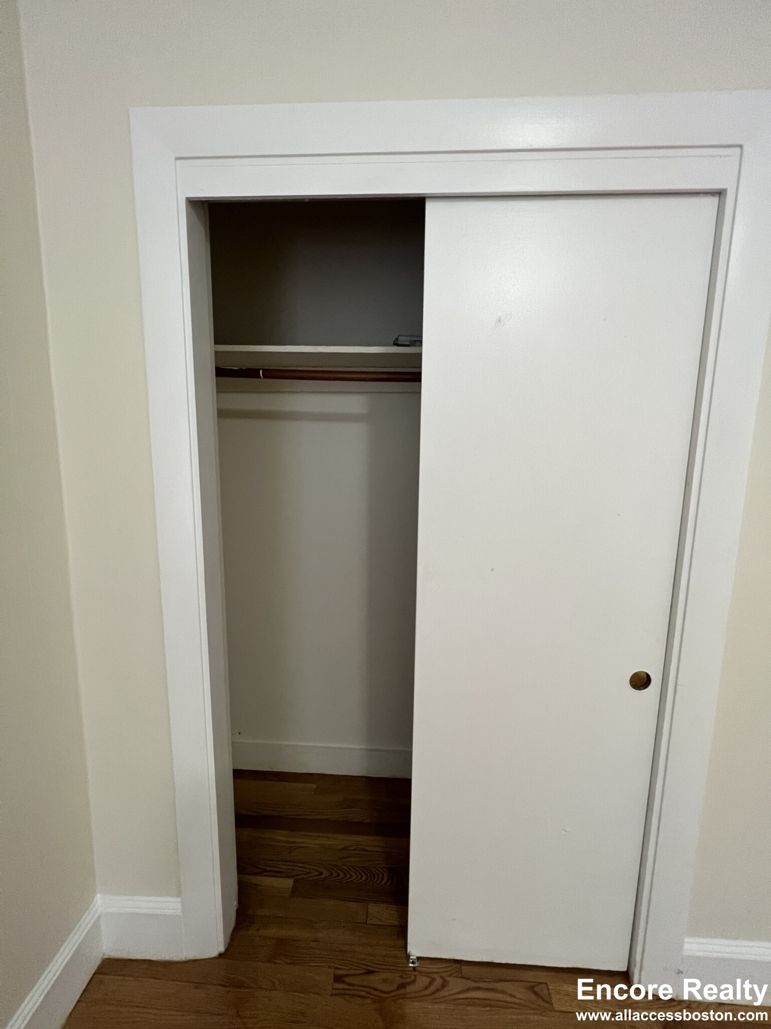 33 Lancaster Ter, Coolidge Corner