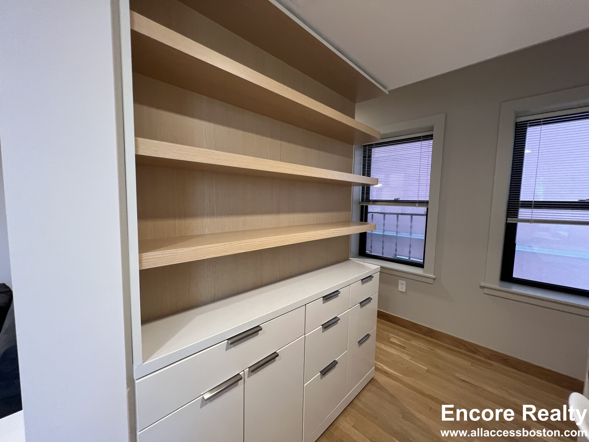 115 Mount Auburn St, Harvard Square