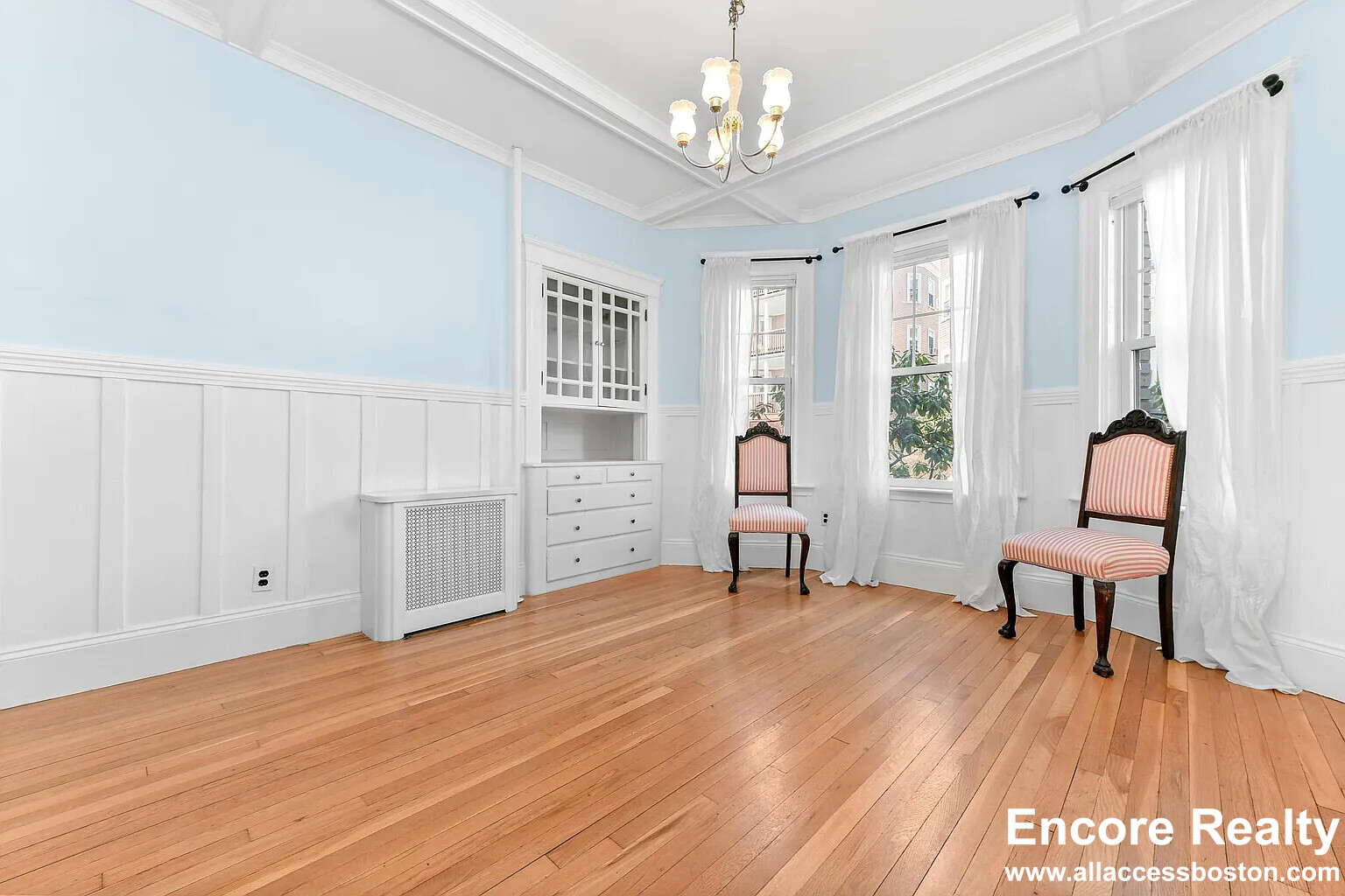 87 Browne St, Coolidge Corner