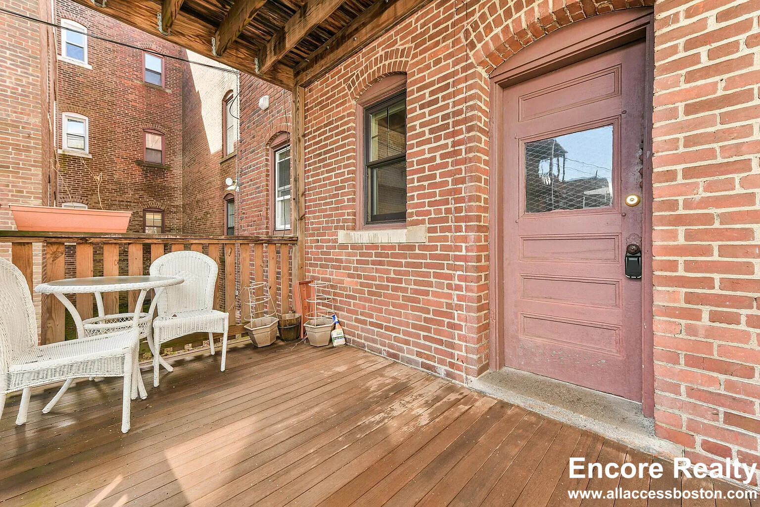 87 Browne St, Coolidge Corner