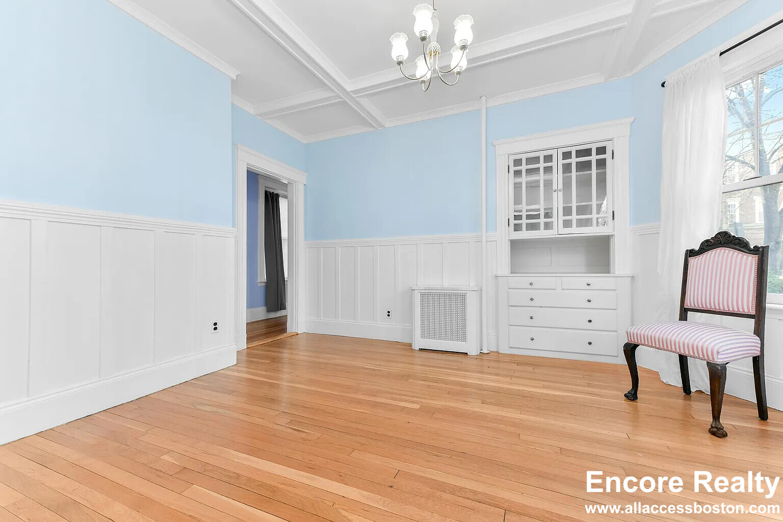 87 Browne St, Coolidge Corner