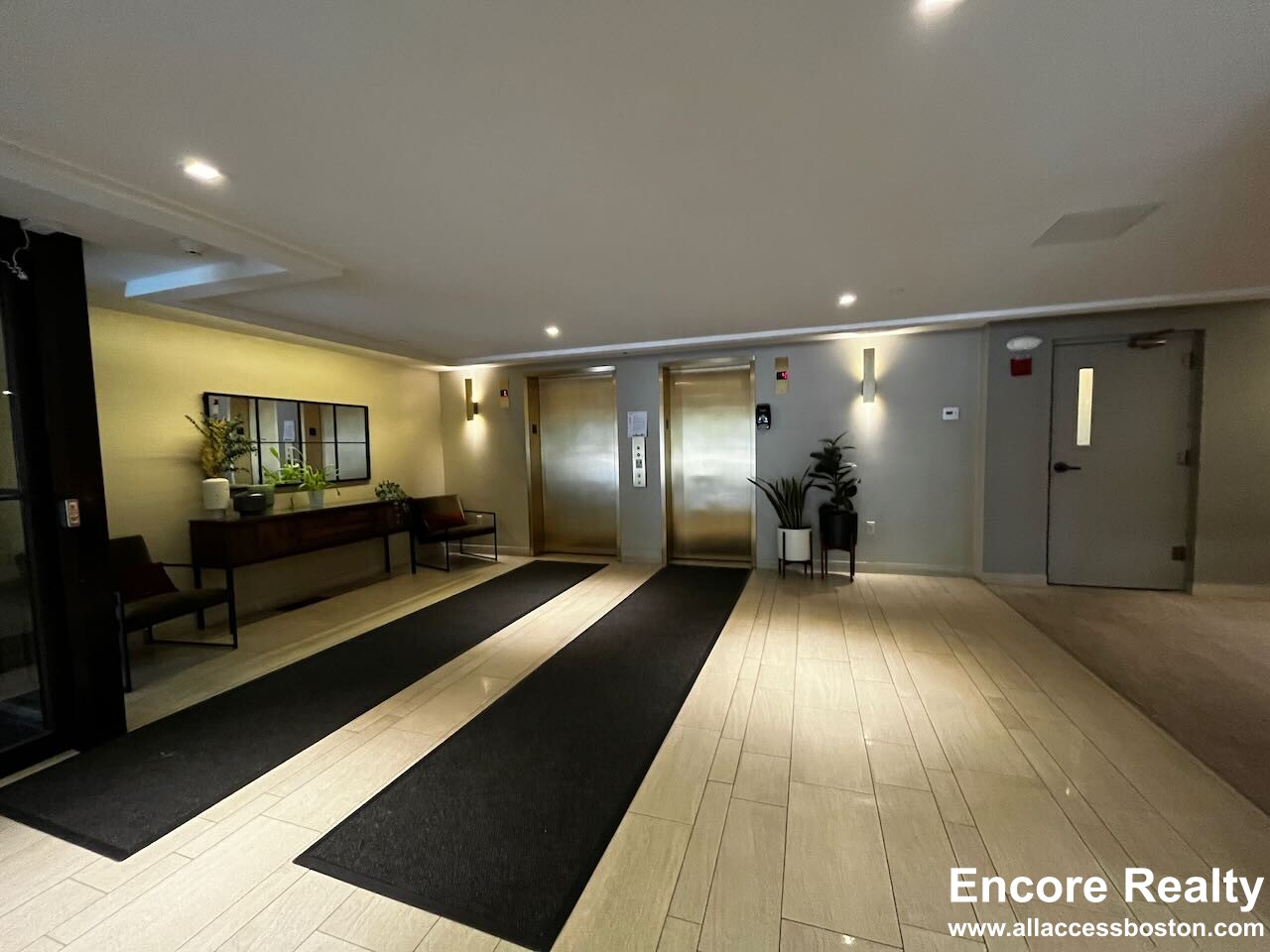 1111 Beacon St, Coolidge Corner