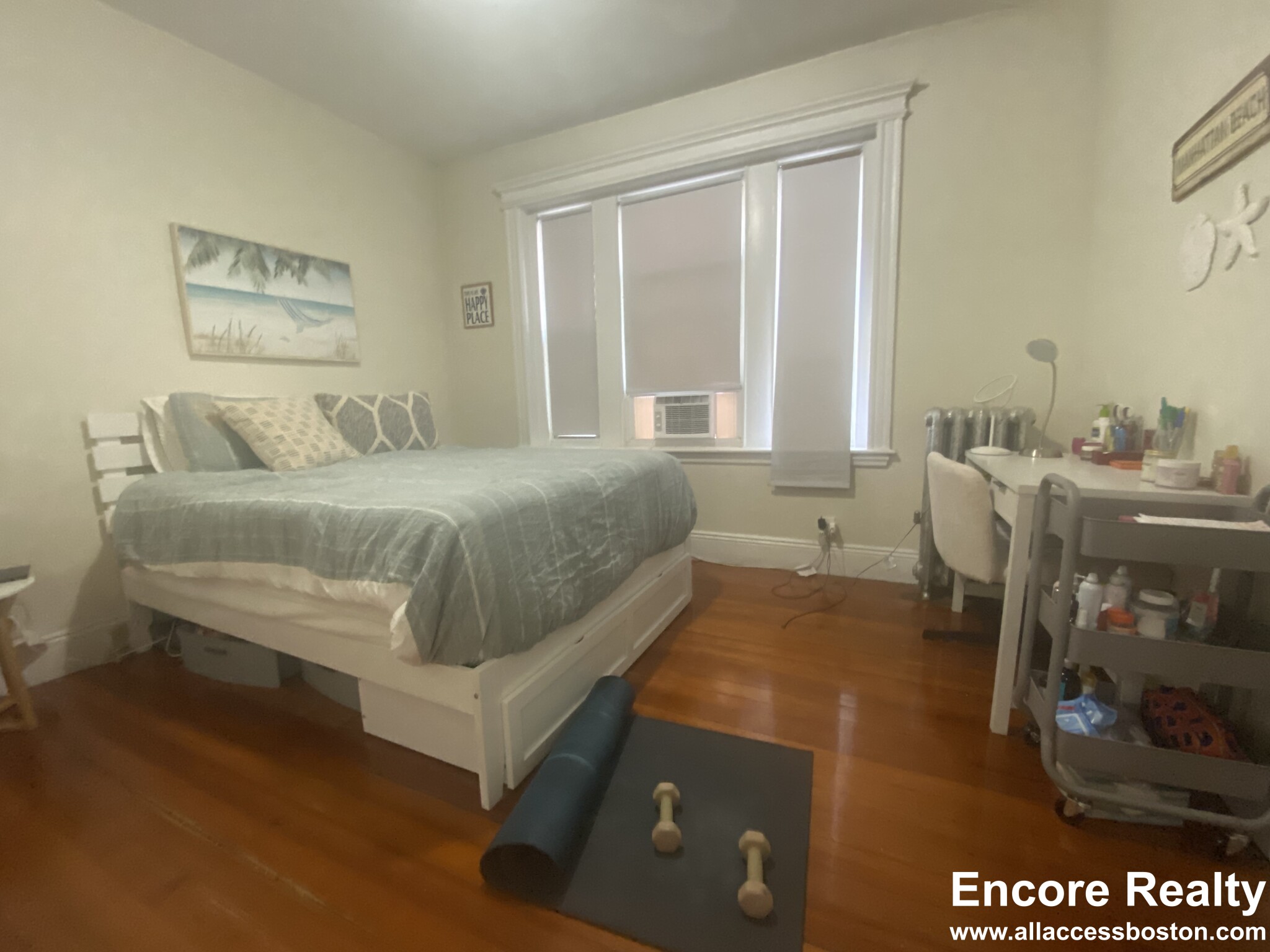 1788 Beacon St, Washington Square