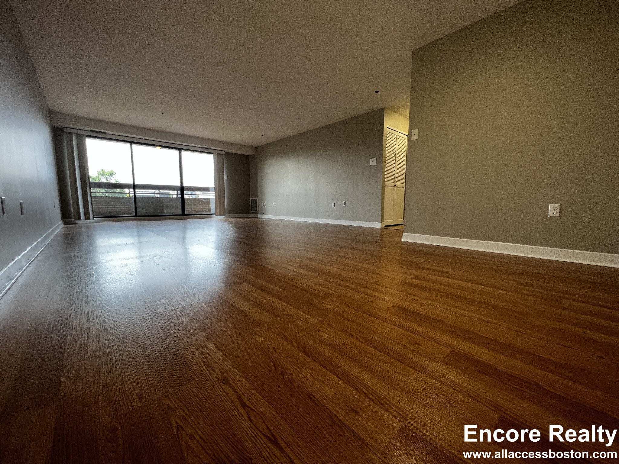 1111 Beacon St, Coolidge Corner