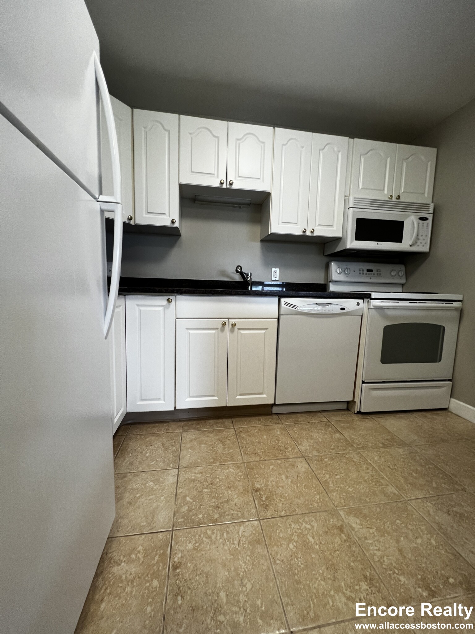 1111 Beacon St, Coolidge Corner