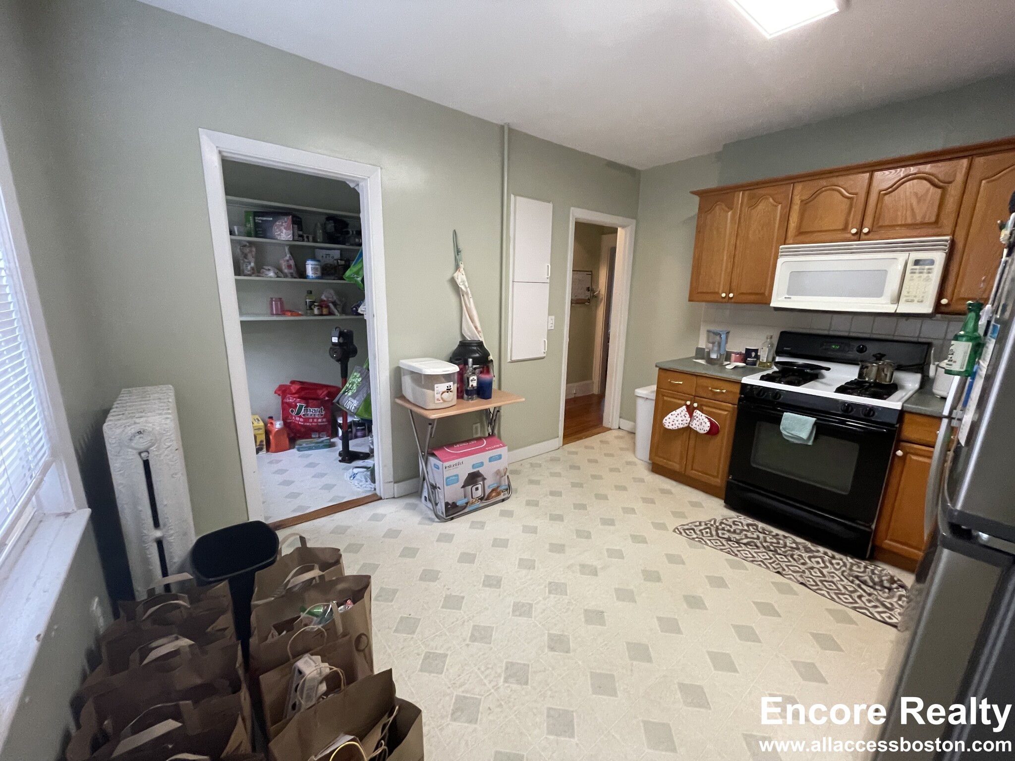 99 Glenville Ave, Allston