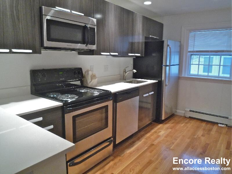 75 Wyman St, Newton Centre