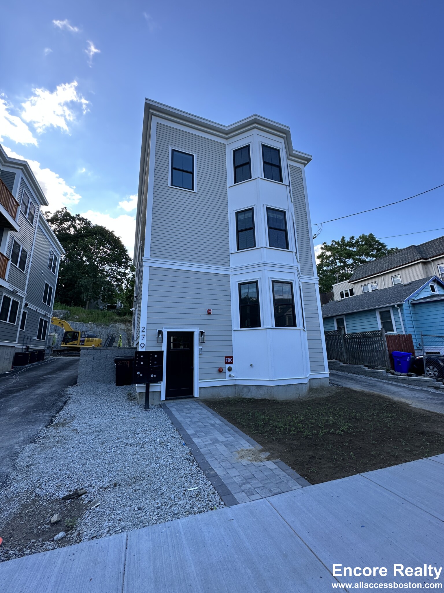 279 Lamartine St, Jamaica Plain