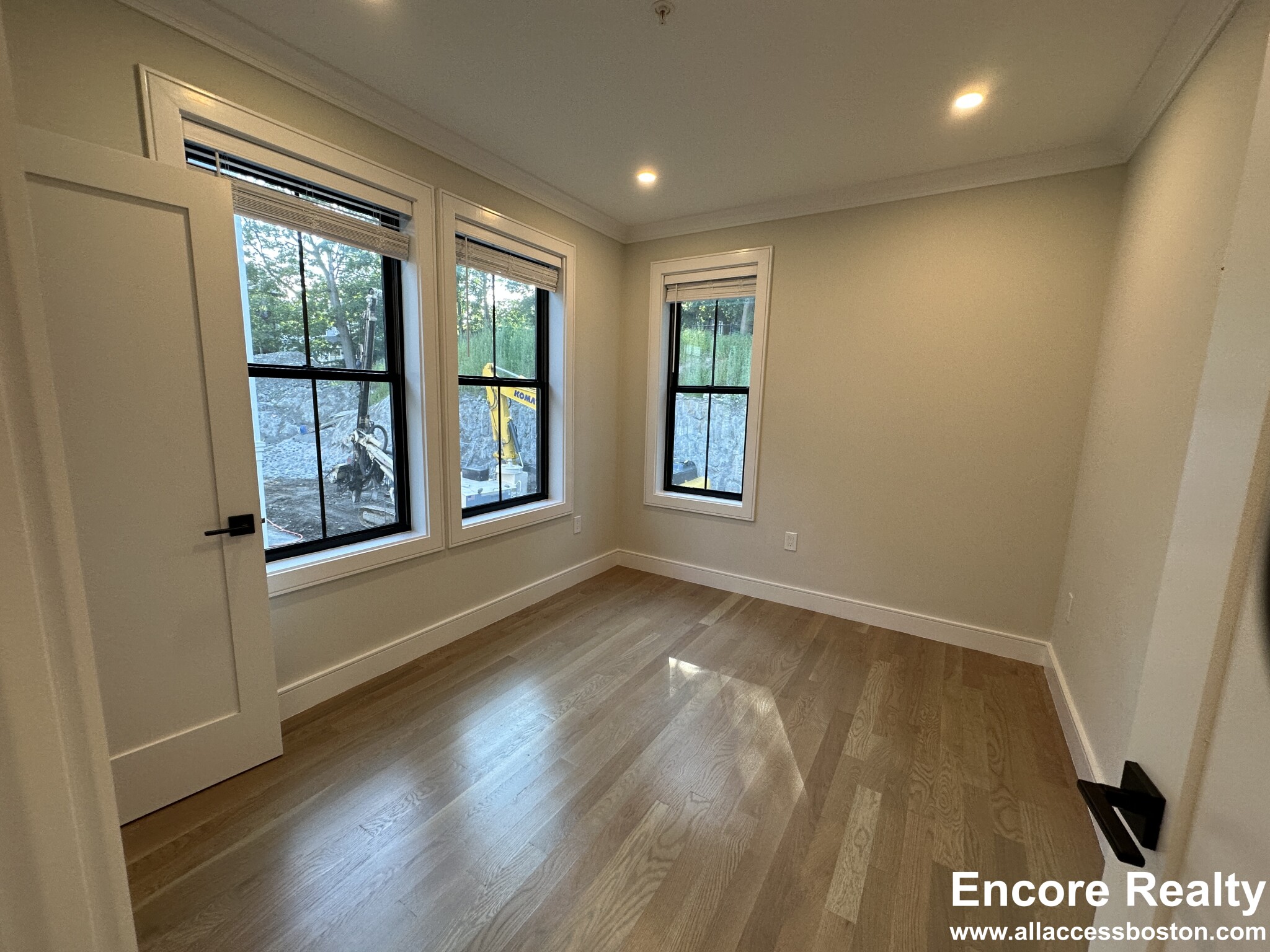 279 Lamartine St, Jamaica Plain