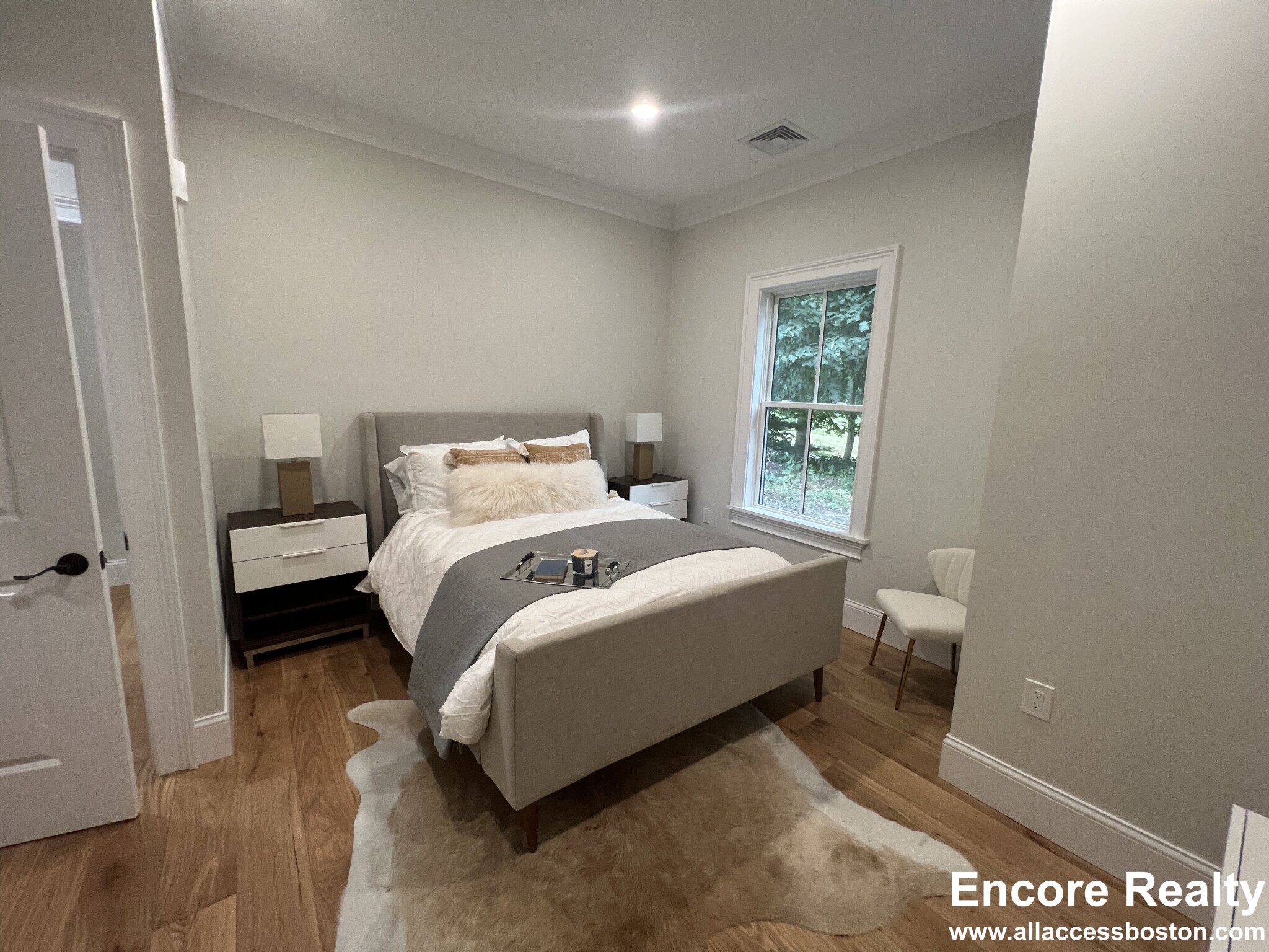 106 Forest Hills St, Jamaica Plain