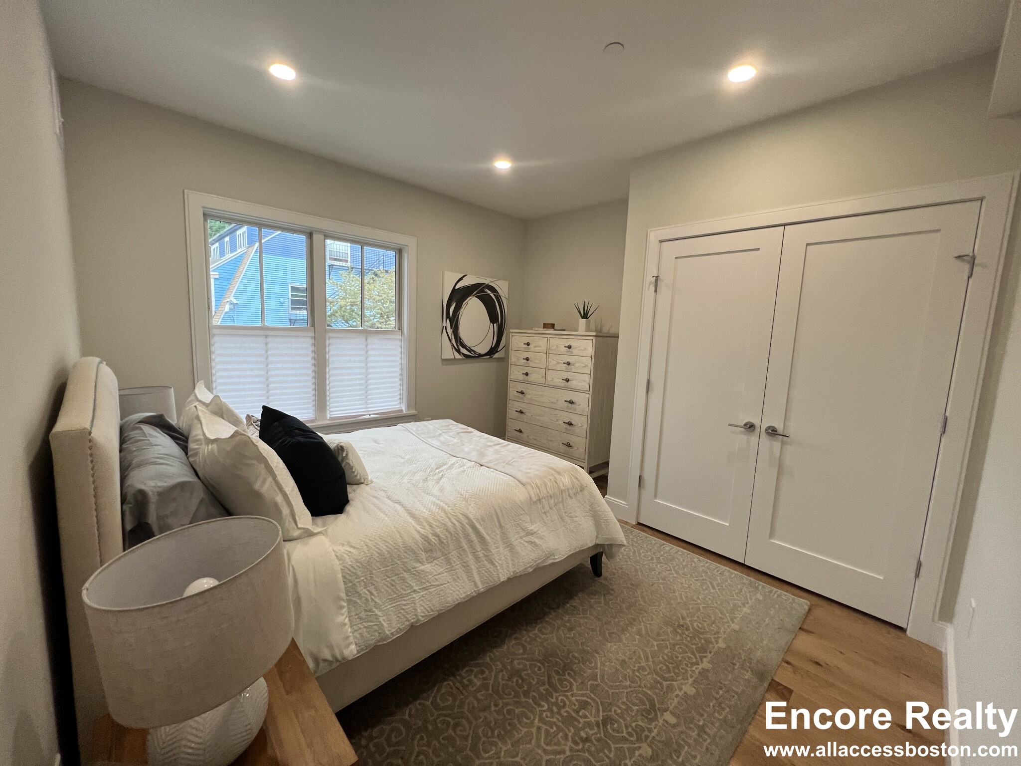 106 Forest Hills St, Jamaica Plain