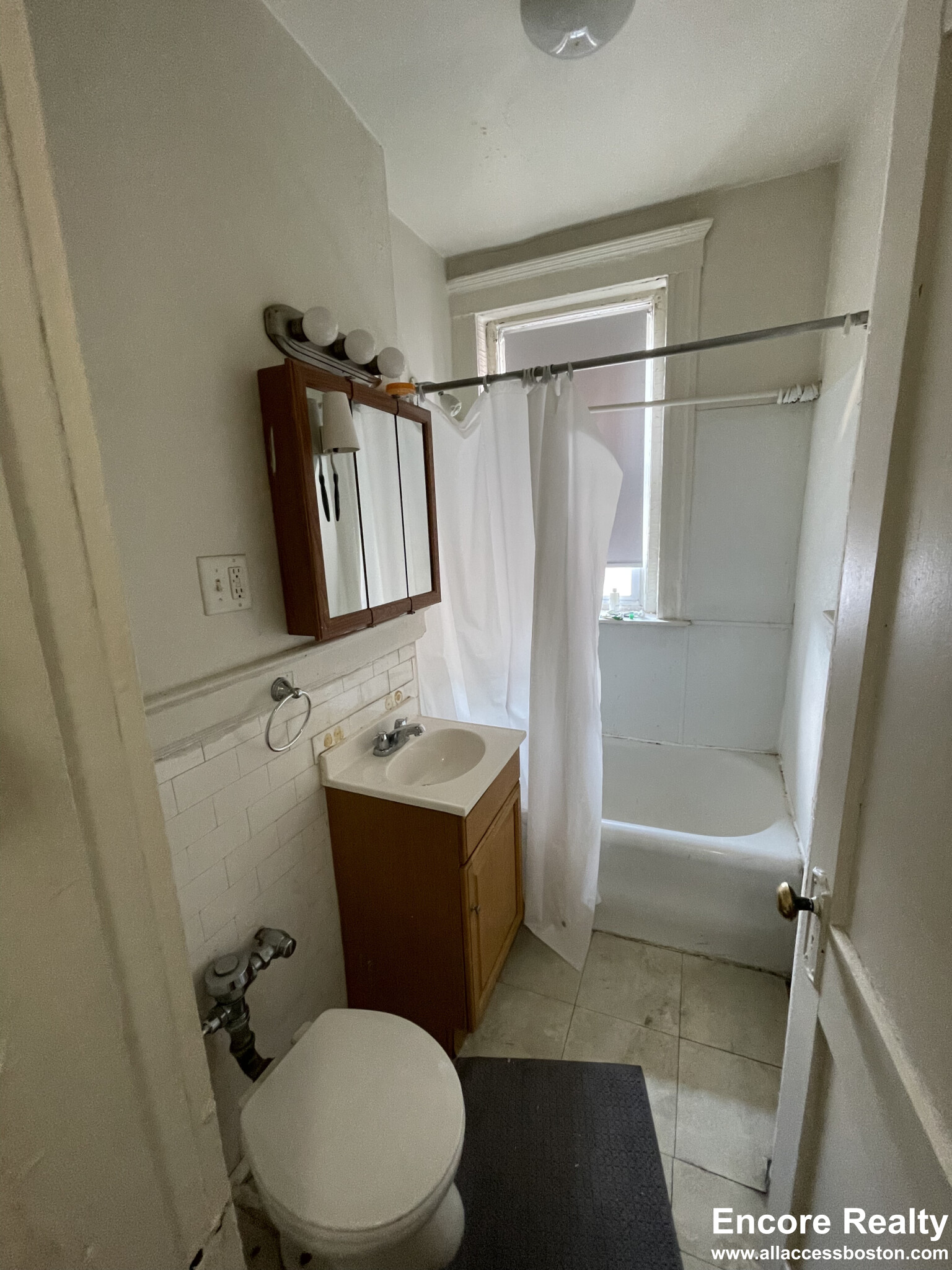 1163 Boylston St, Fenway