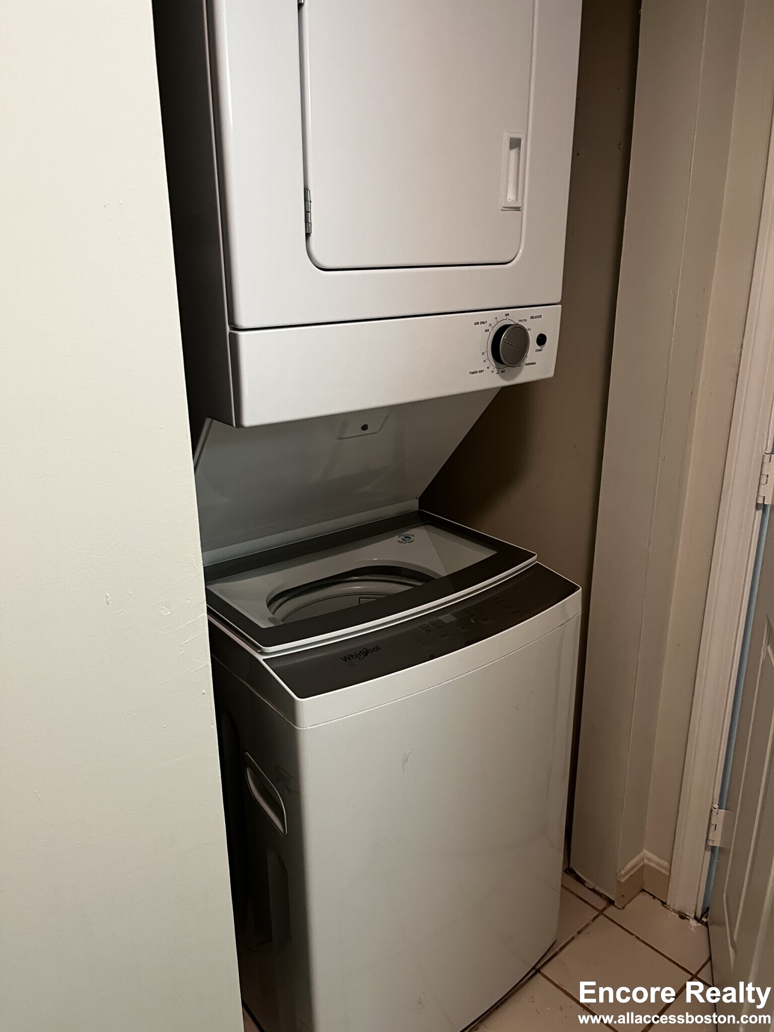 16 Elmer St, Cambridgeport