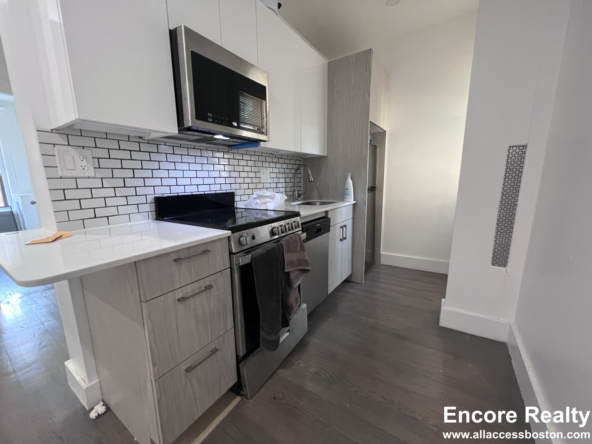 11 Peterborough St, Fenway