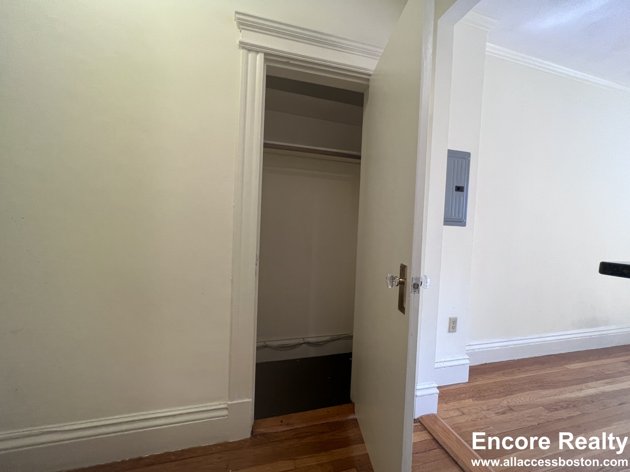 98 Queensberry St, Fenway