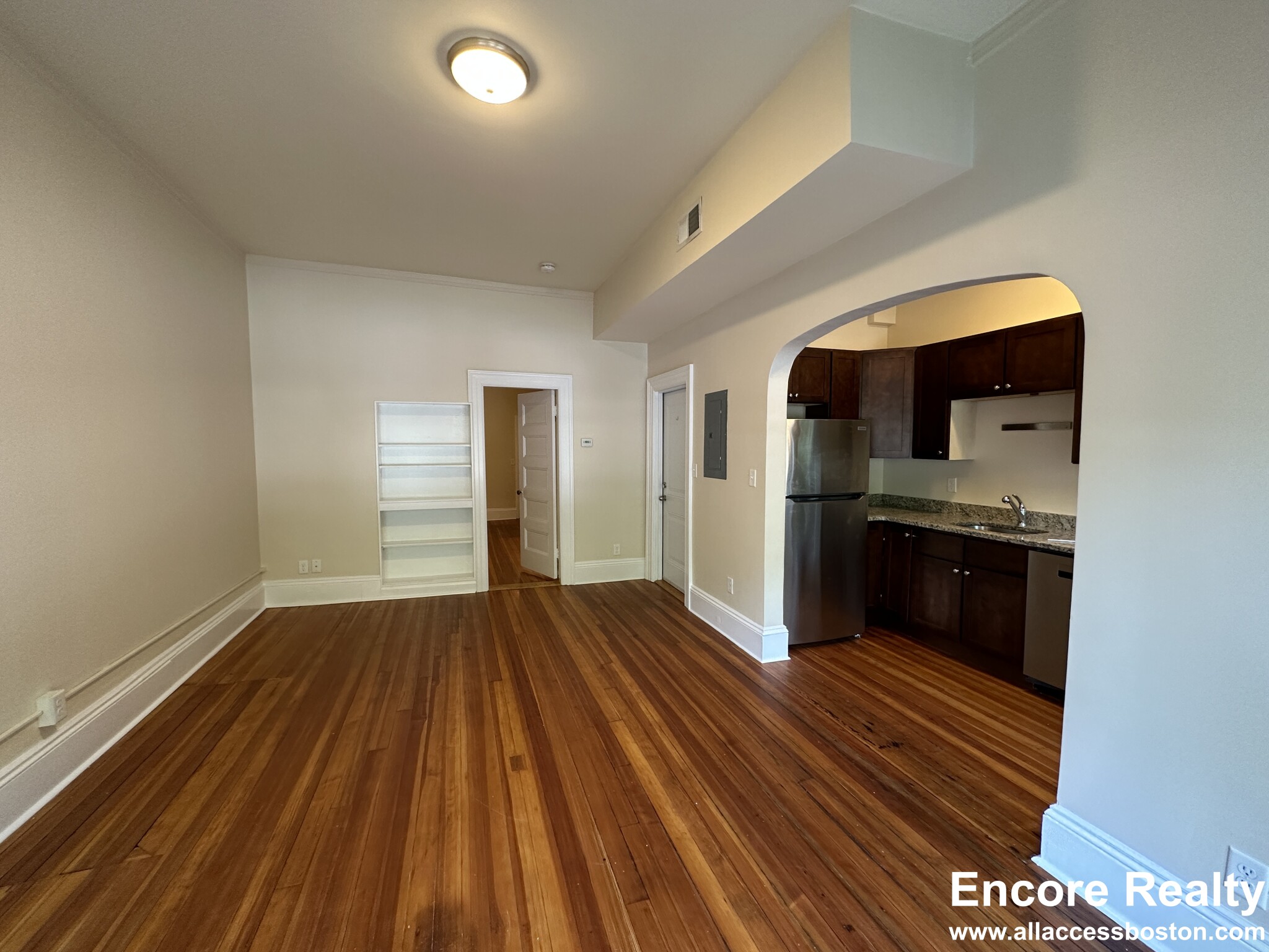 1463 Beacon St, Coolidge Corner