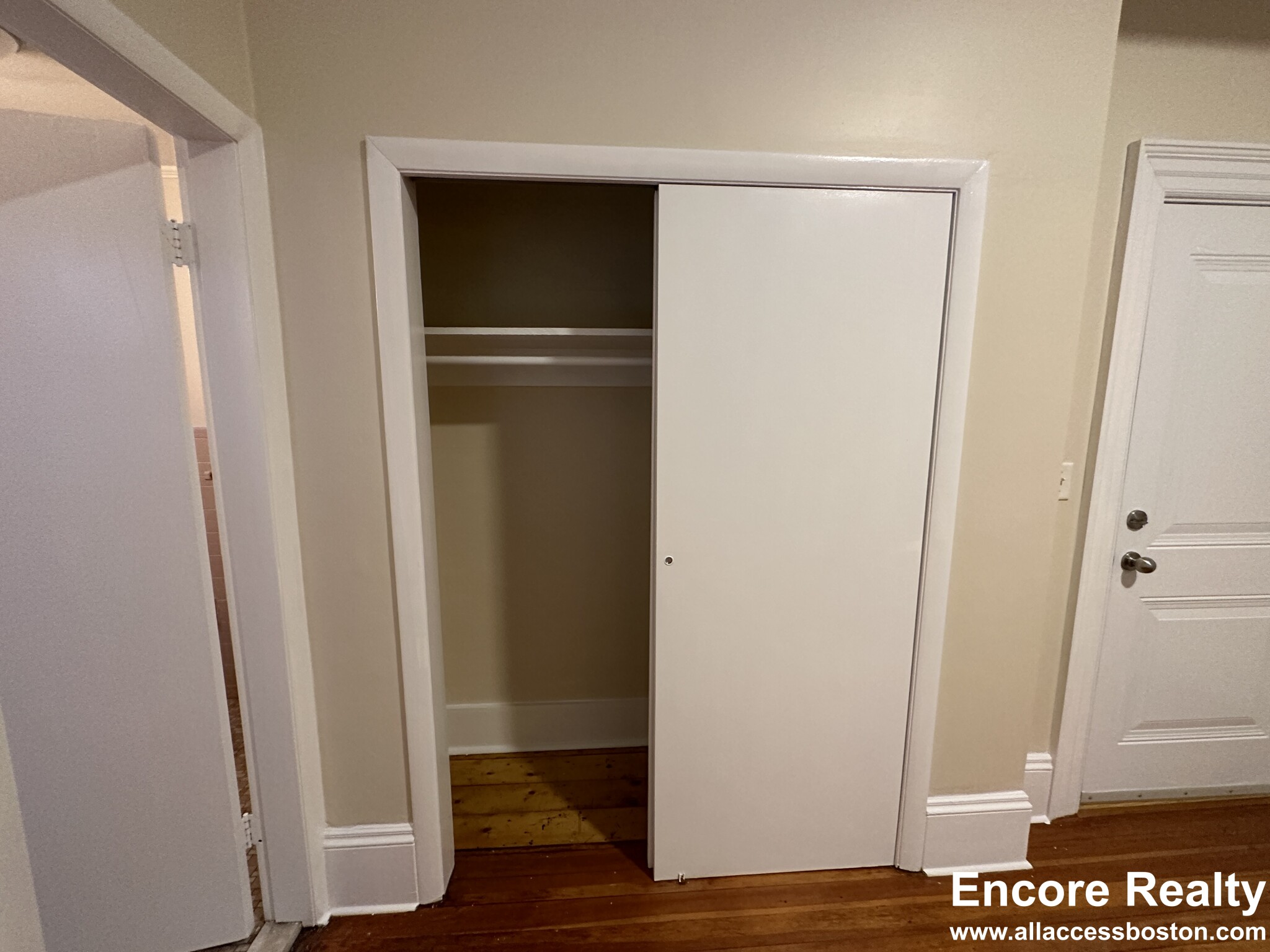 1463 Beacon St, Coolidge Corner