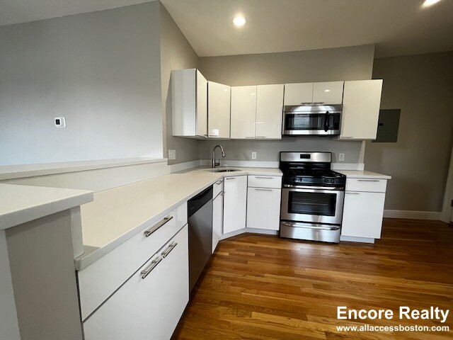 167 Hampshire St, Inman Square