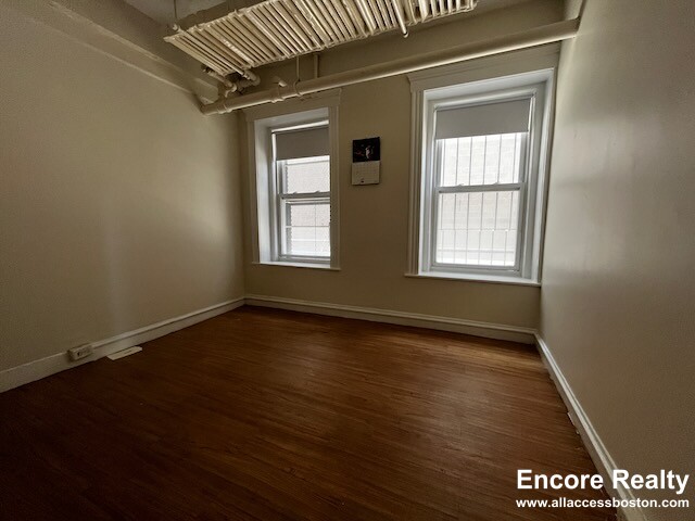 1191 Boylston St, Fenway