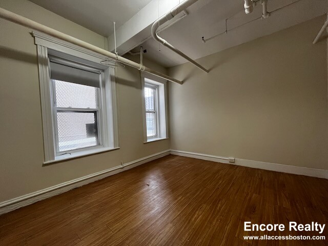 1191 Boylston St, Fenway