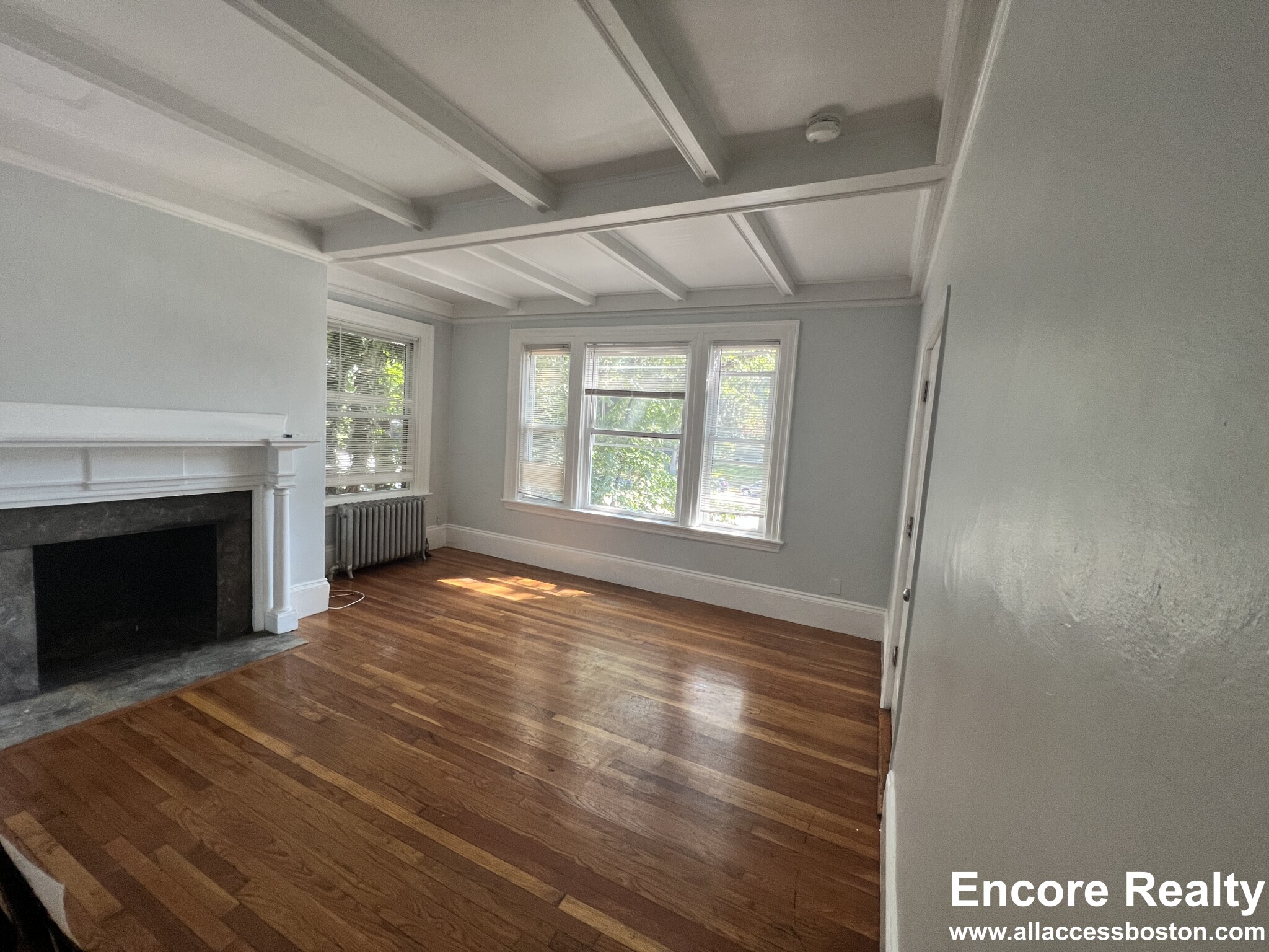 1789 Commonwealth Ave, Brighton