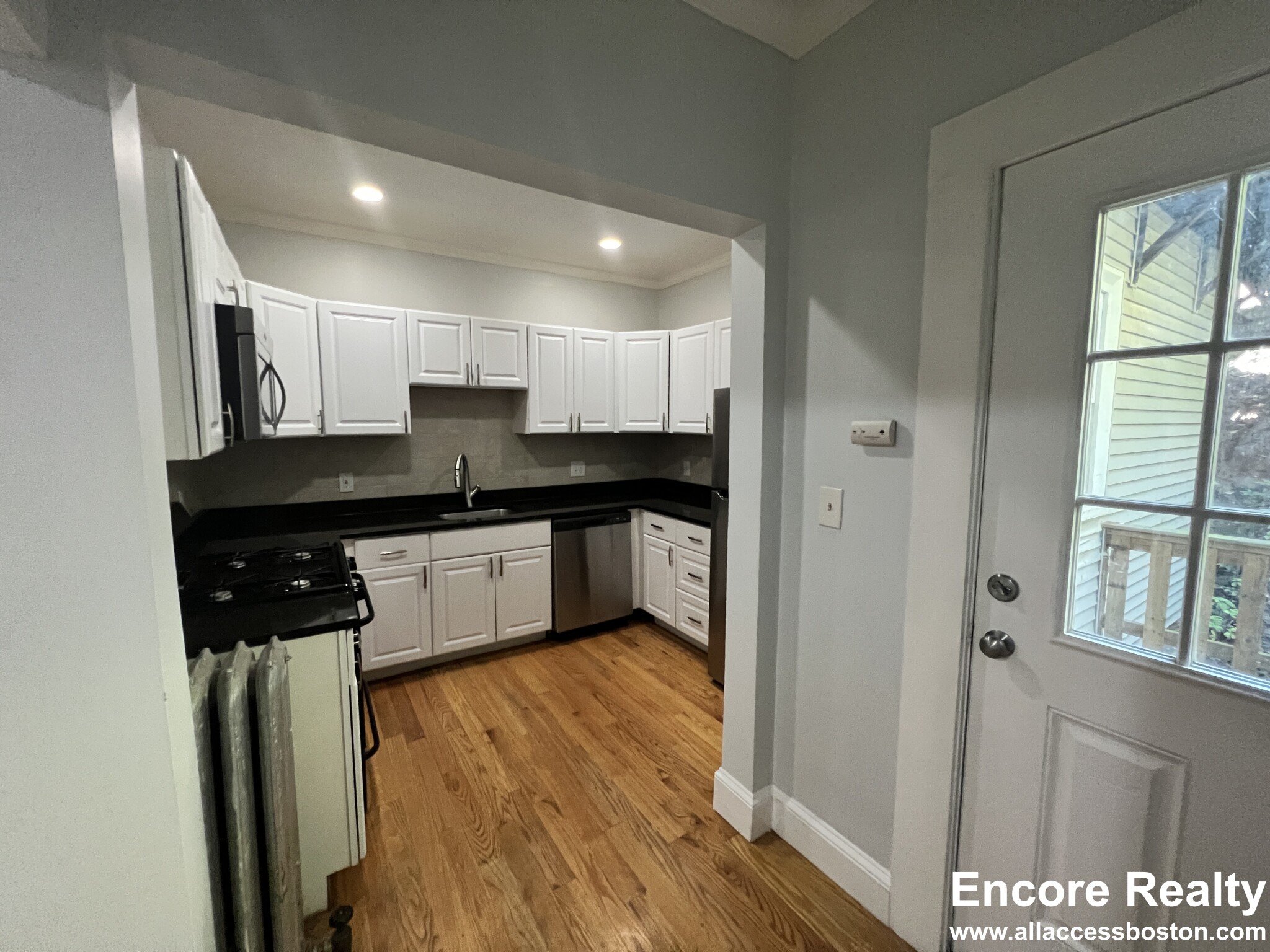 1789 Commonwealth Ave, Brighton