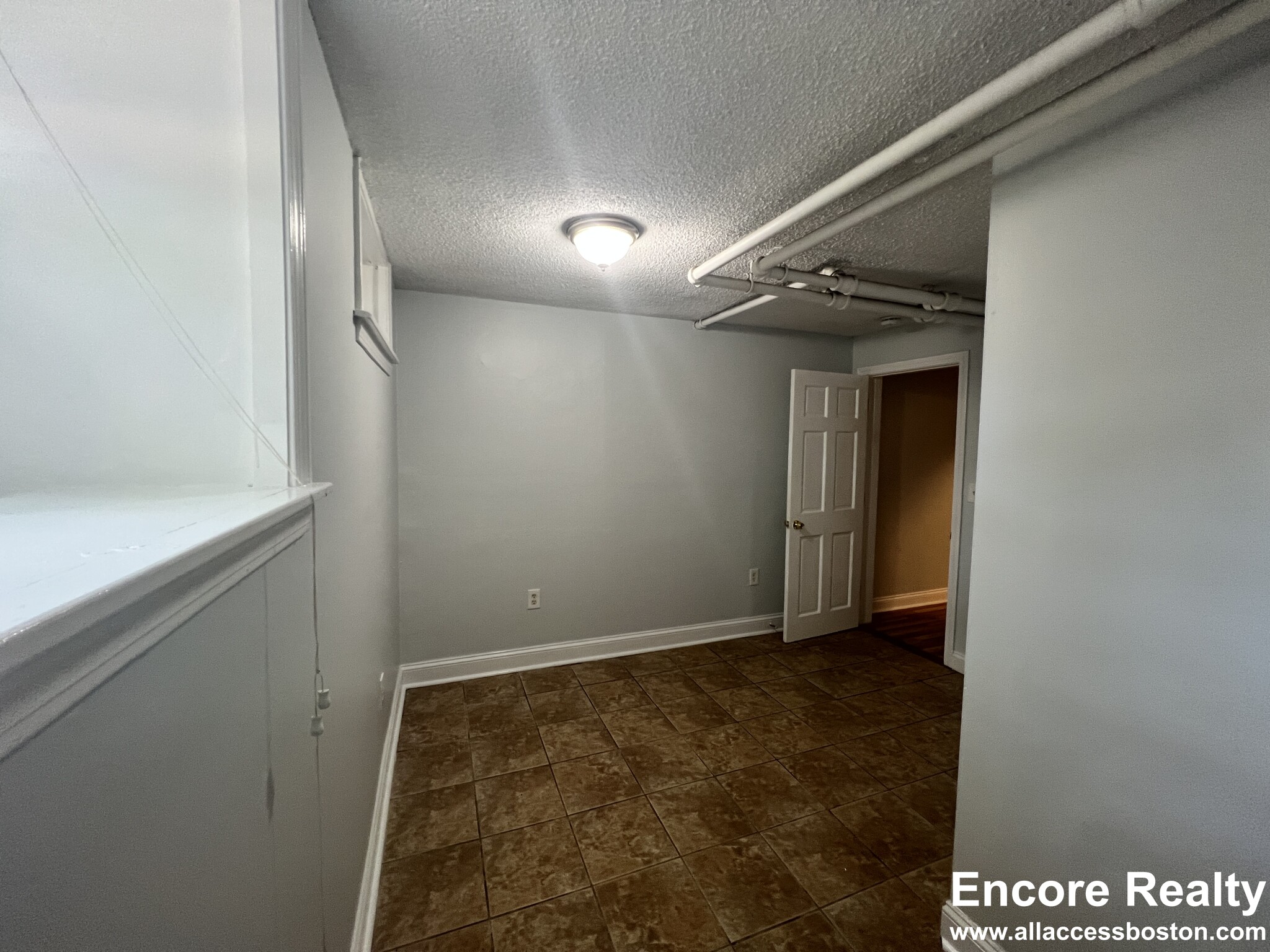 1789 Commonwealth Ave, Brighton