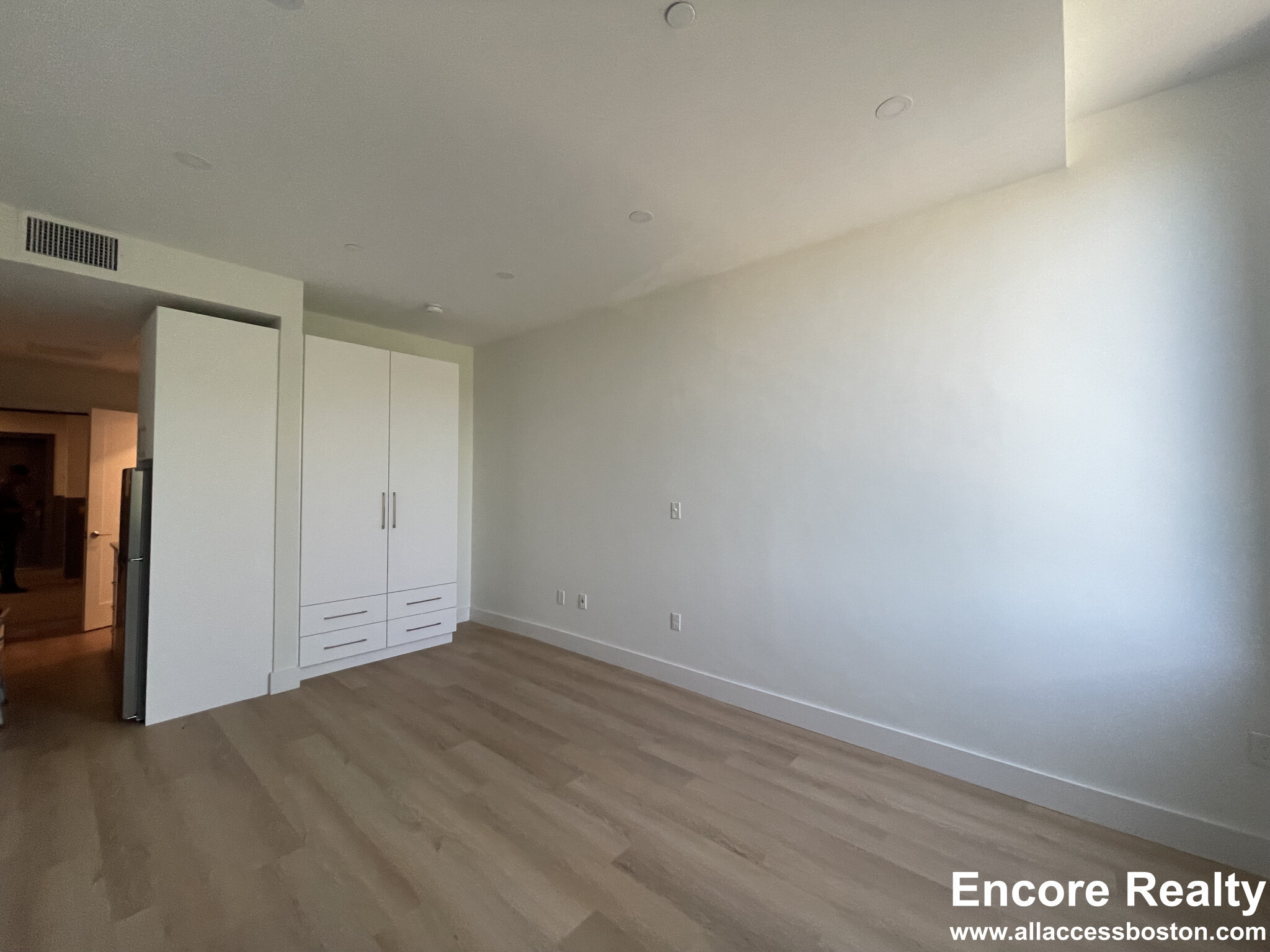 1127 Harrison Ave, South End