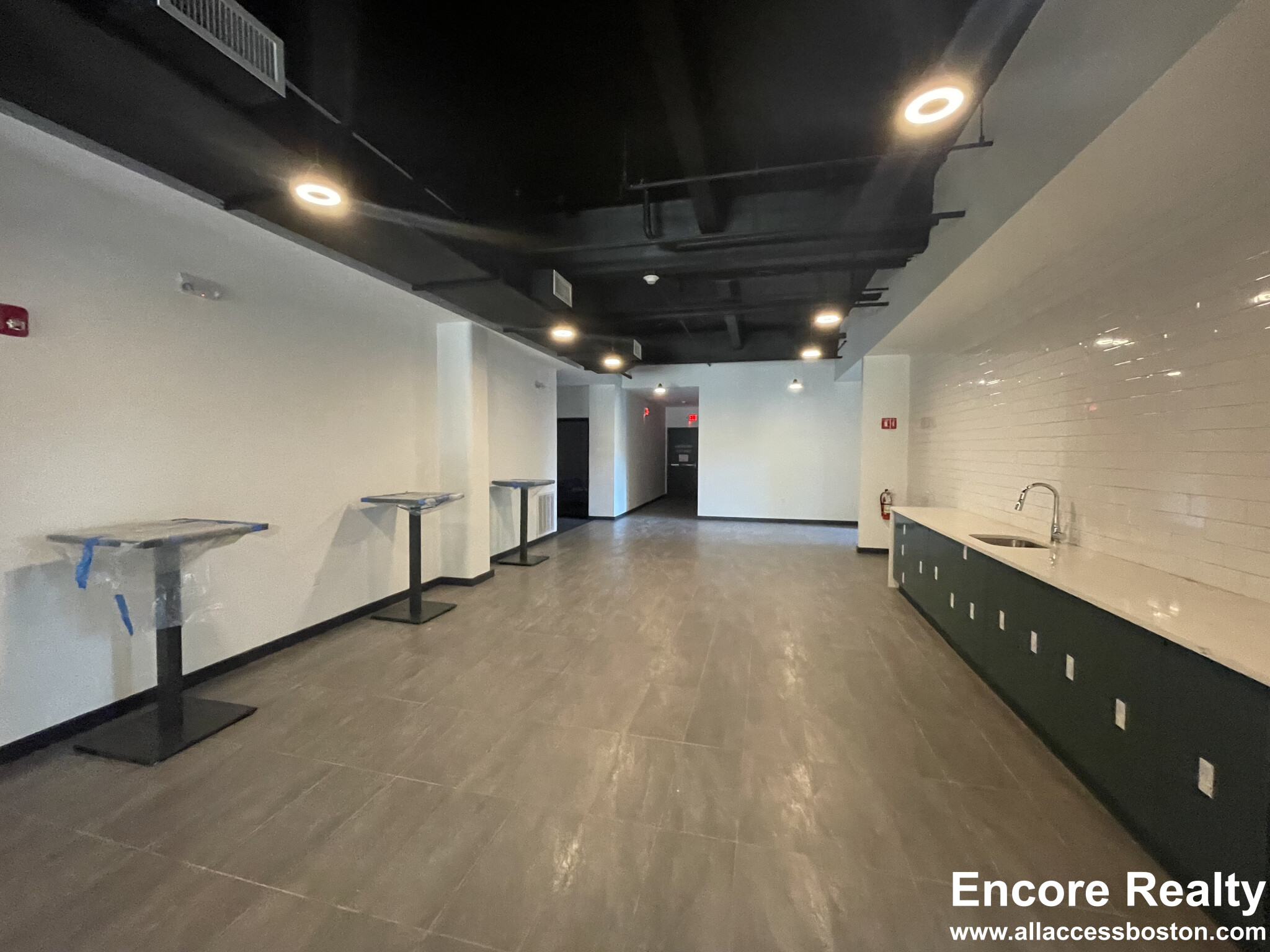 1127 Harrison Ave, South End