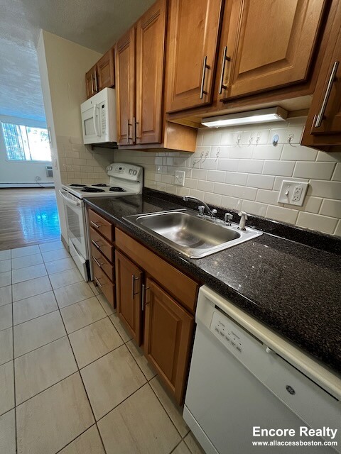 88 Gardner St, Allston