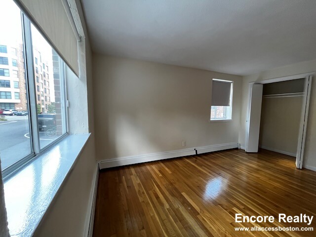 88 Gardner St, Allston