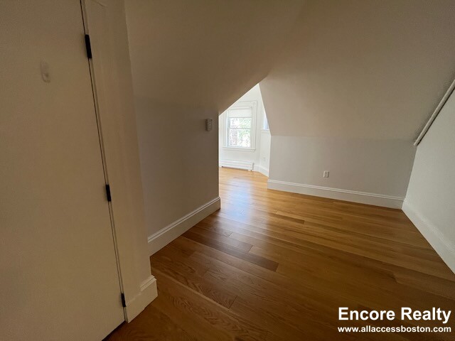 83 Gardner St, Allston