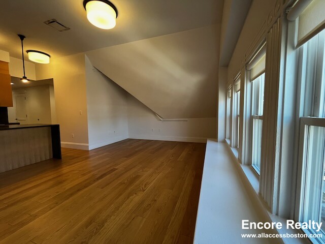 83 Gardner St, Allston