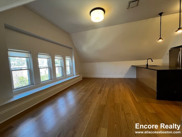 83 Gardner St, Allston