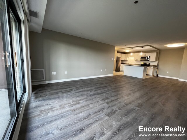 1111 Beacon St, Coolidge Corner