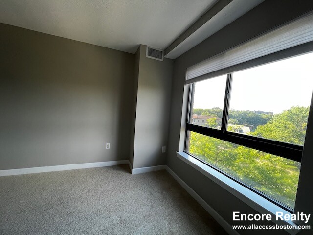 1111 Beacon St, Coolidge Corner