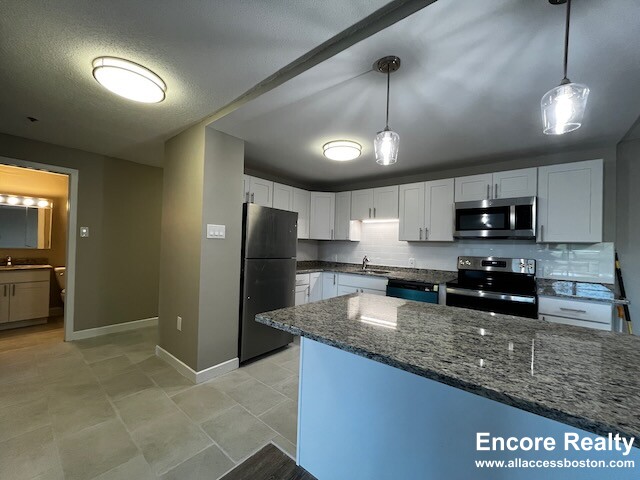 1111 Beacon St, Coolidge Corner