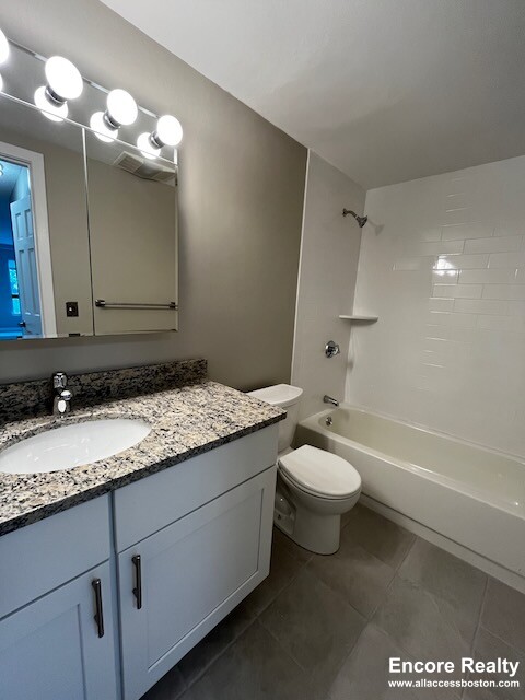 1111 Beacon St, Coolidge Corner