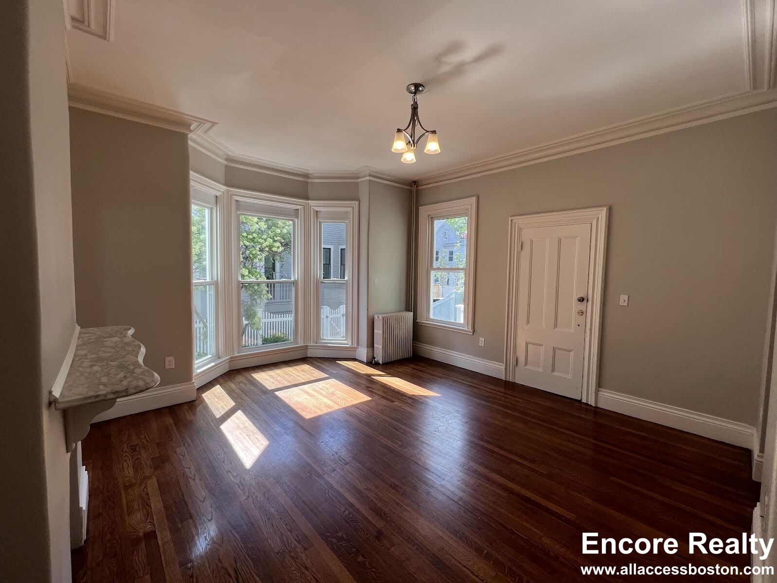 13 Pleasant St, Central Square