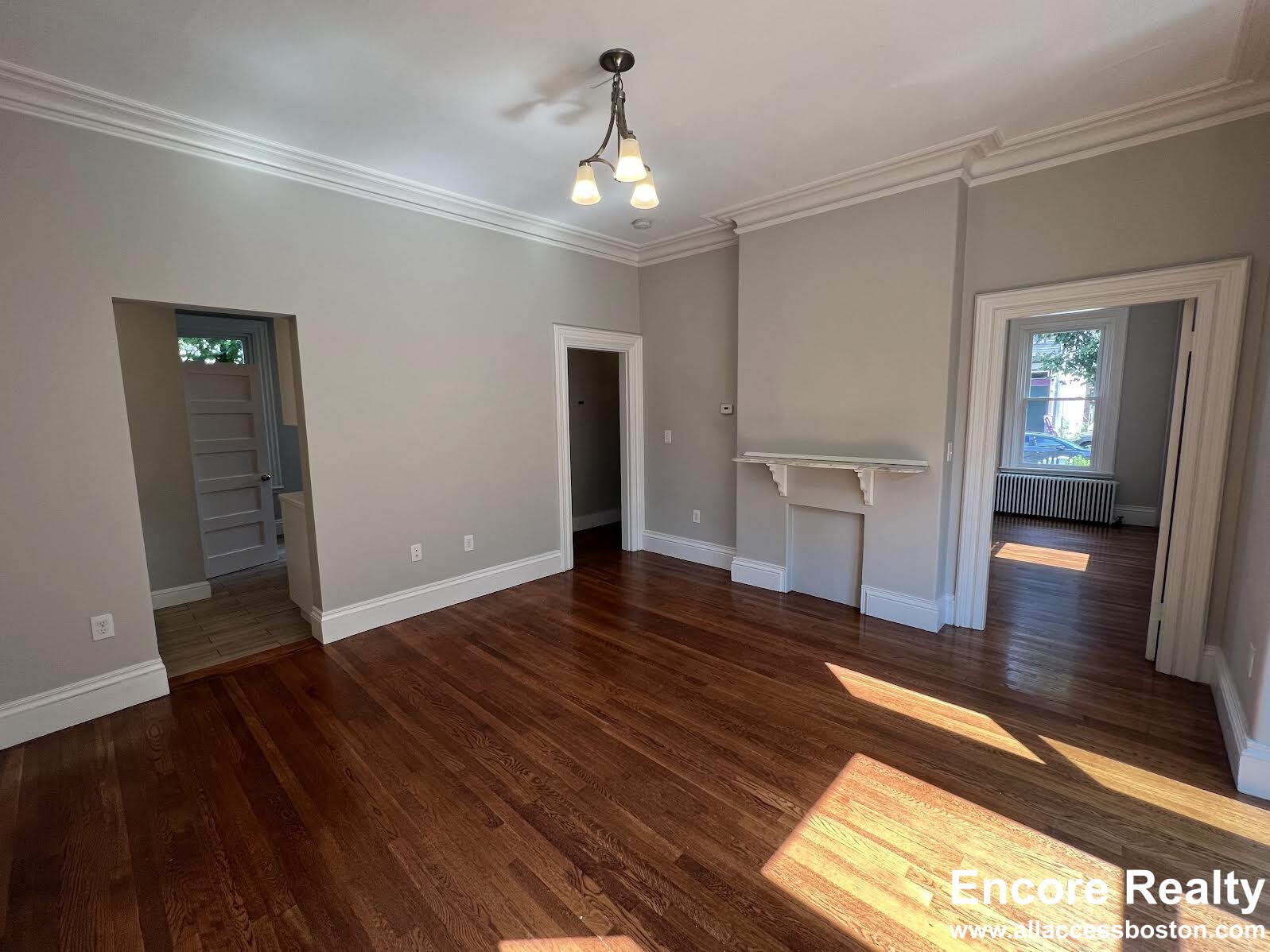 13 Pleasant St, Central Square