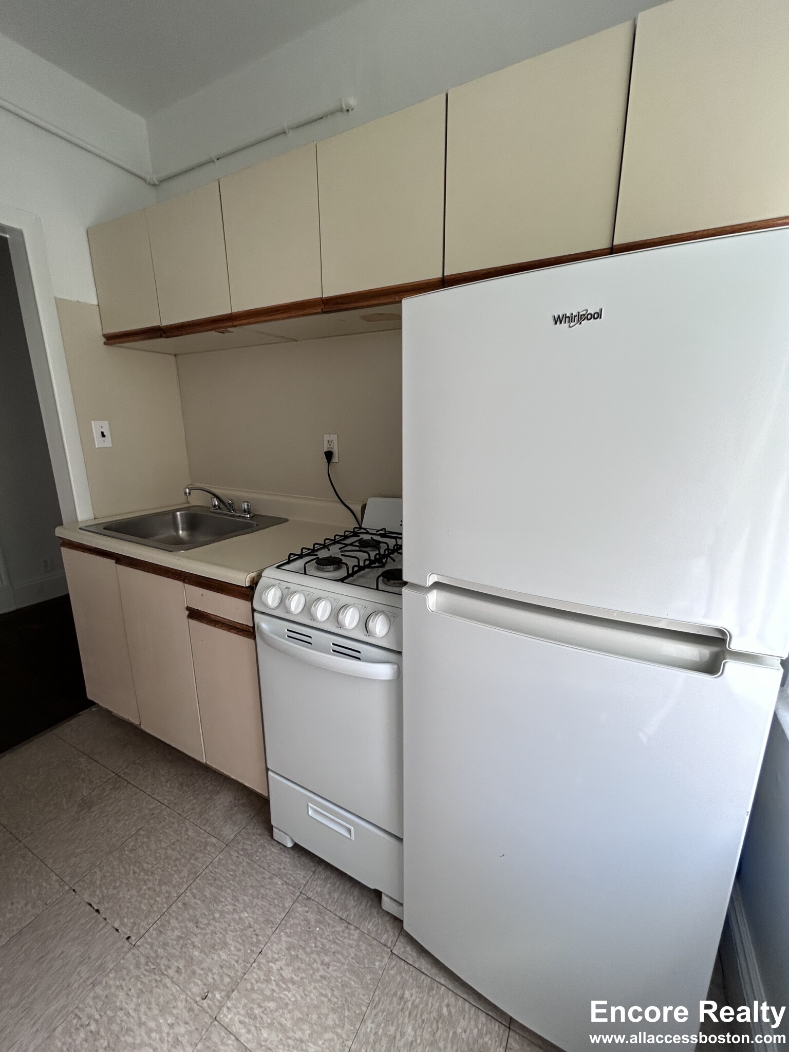 119 Brainerd Rd, Allston