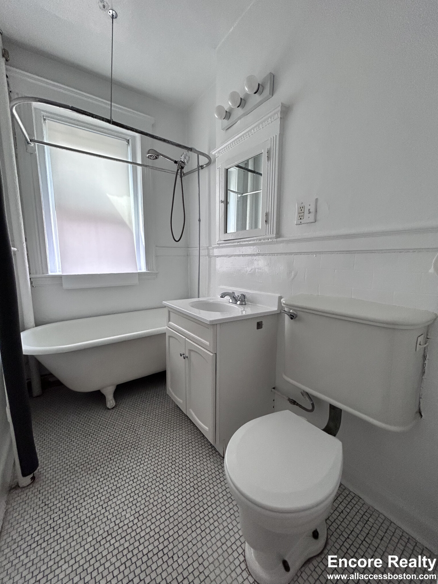 119 Brainerd Rd, Allston