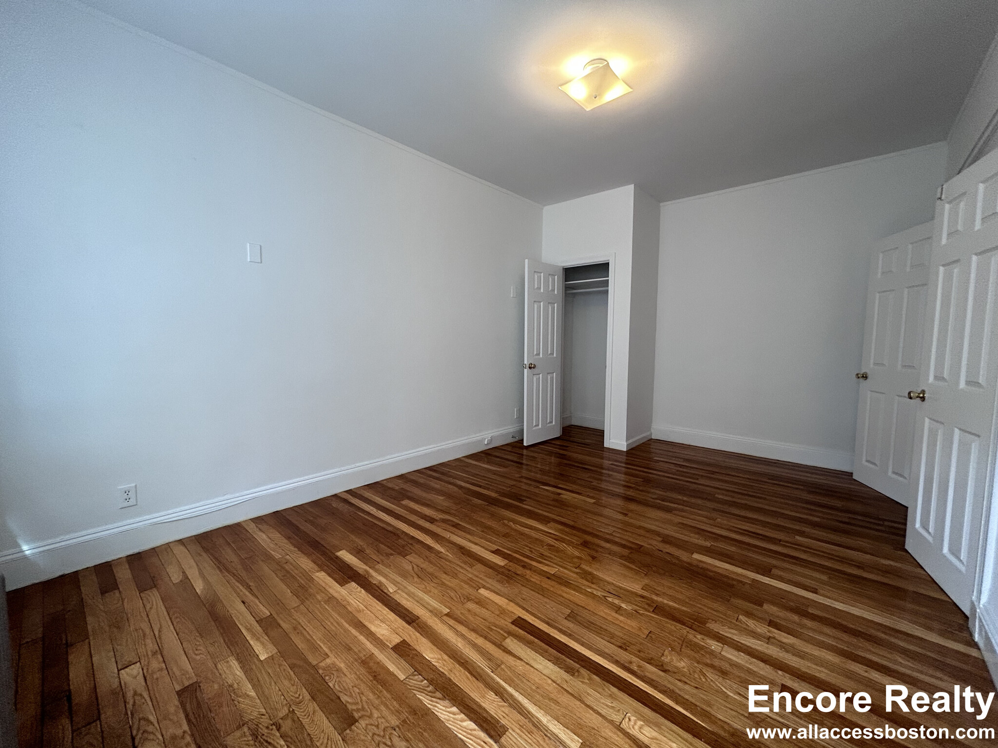 85 Winchester St, Coolidge Corner